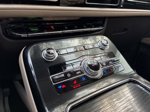 Certified 2022 Lincoln Nautilus Reserve w/ Equipment Group 201A image 30