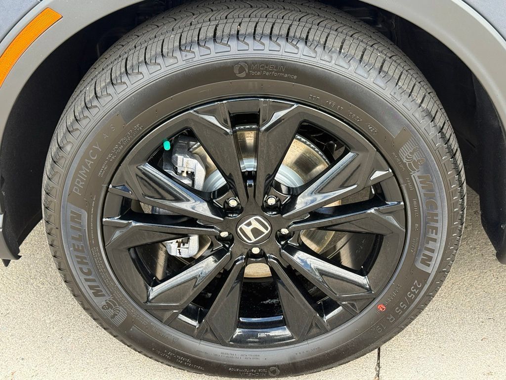 Certified 2026 Honda CR-V Sport Touring image 12