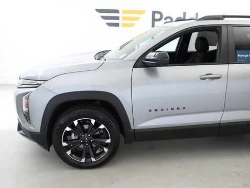 Certified 2025 Chevrolet Equinox RS w/ Safety and Technology Package image 5