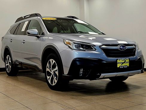 Used 2020 Subaru Outback Limited AWD/4WD image 3