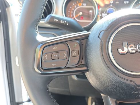 Used 2023 Jeep Wrangler Unlimited Sport AWD/4WD image 19