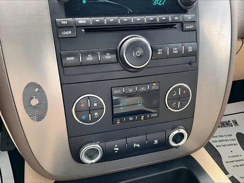 Used 2011 GMC Sierra 1500 SLT w/ SLT Convenience Package AWD/4WD image 19