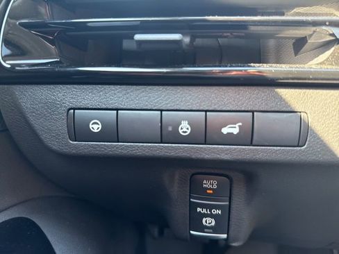 Certified 2025 Nissan Murano SL AWD/4WD image 11