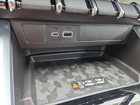 New 2026 Chevrolet Colorado Z71 w/ Technology Package AWD/4WD image 38