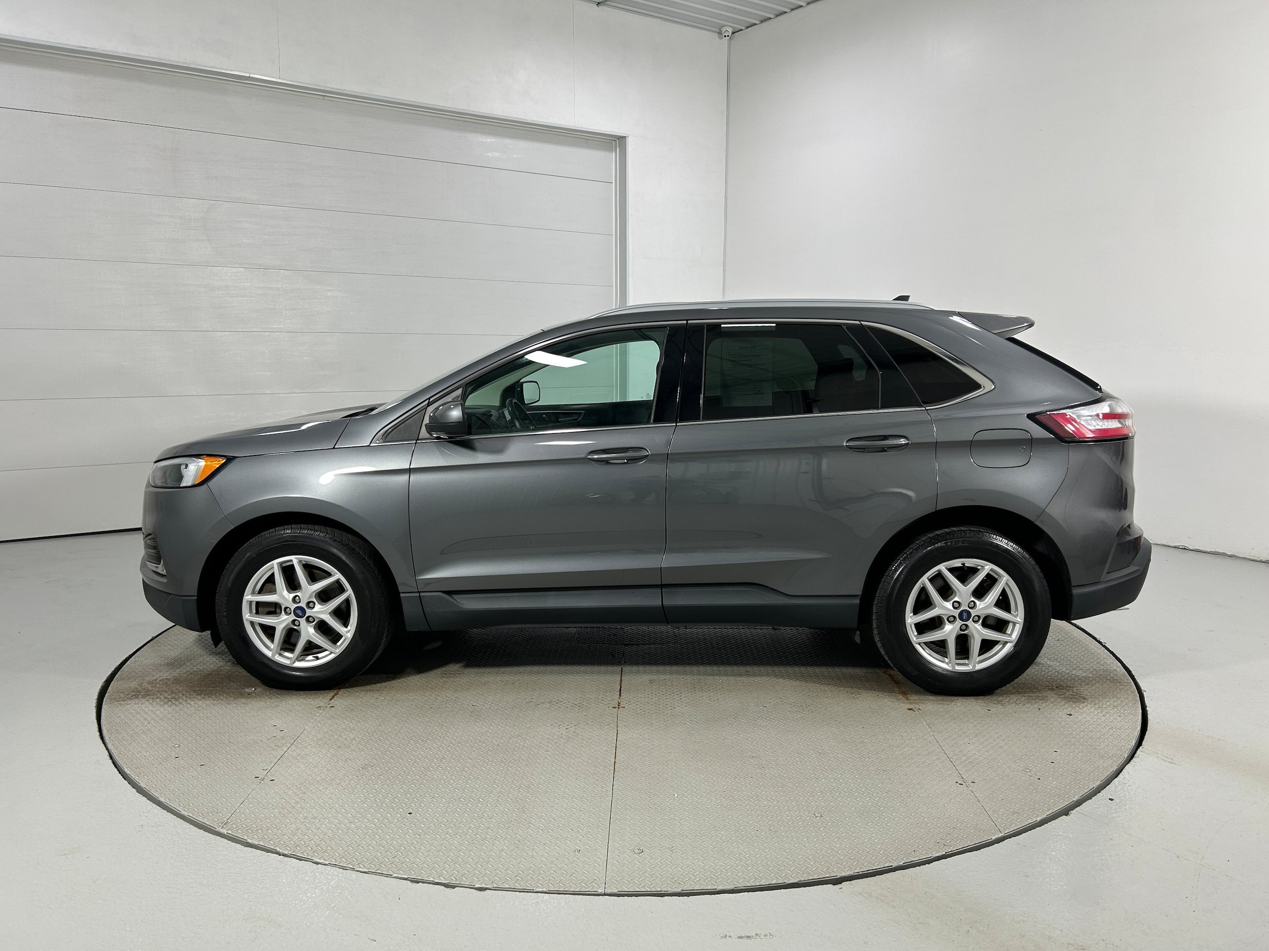 Used 2022 Ford Edge SEL w/ Convenience Package AWD/4WD image 20