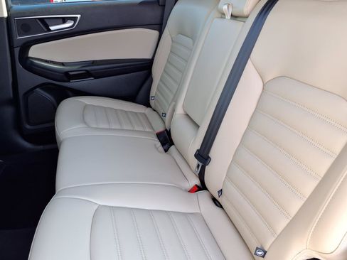 Used 2024 Ford Edge SEL w/ Convenience Package AWD/4WD image 7