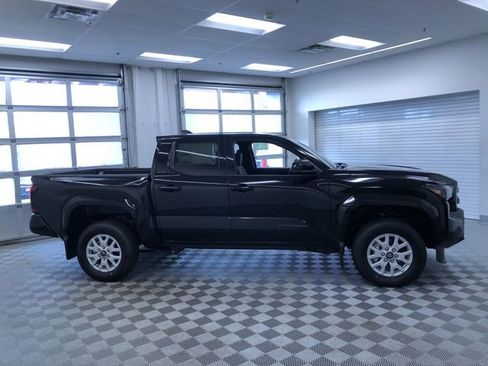 New 2026 Toyota Tacoma SR5 AWD/4WD image 6