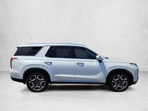 Used 2024 Hyundai Palisade SEL FWD image 4