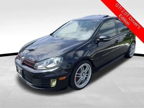 Used 2013 Volkswagen GTI Driver's Edition FWD image 3