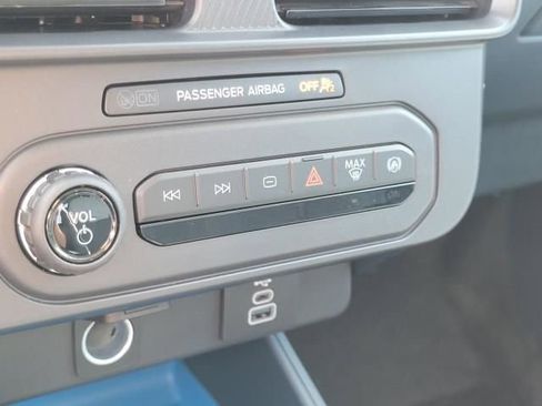 New 2025 Ford Maverick XLT w/ XLT Luxury Package image 31