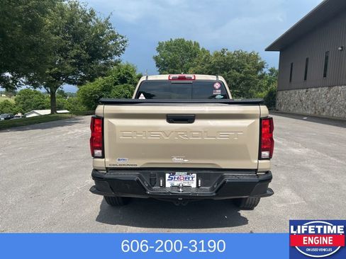 Used 2024 Chevrolet Colorado Trail Boss image 5