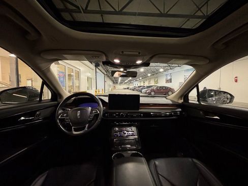 Used 2022 Lincoln Nautilus Reserve AWD/4WD image 10