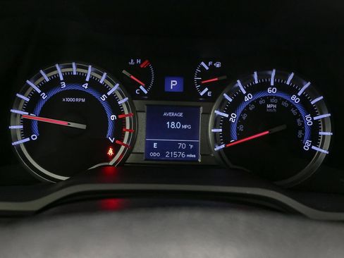 Used 2019 Toyota 4Runner TRD Off-Road AWD/4WD image 34
