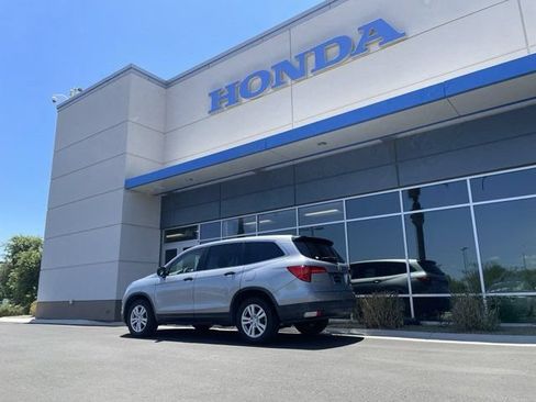 Used 2016 Honda Pilot LX image 18
