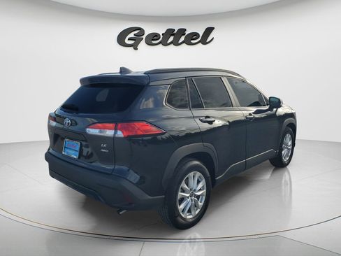 Certified 2023 Toyota Corolla Cross LE w/ Moonroof Package AWD/4WD image 4