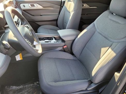 New 2026 Ford Explorer Active image 15