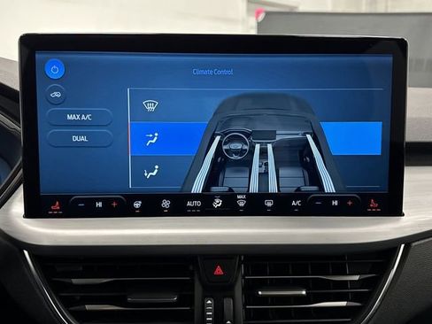 Used 2025 Ford Escape Platinum image 20