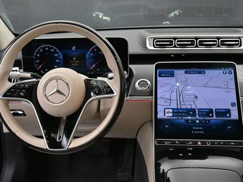 Used 2023 Mercedes-Benz S 580 4MATIC Sedan image 11
