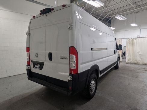 Used 2025 RAM ProMaster 2500 w/ Convenience Group FWD image 7