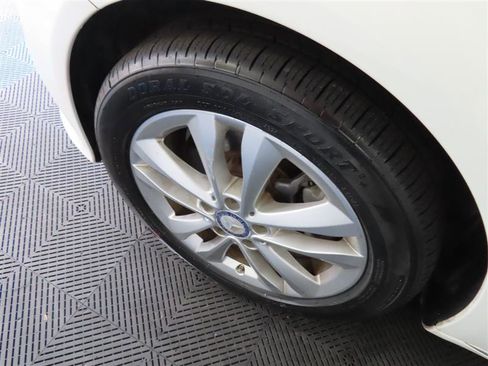 Used 2020 Mercedes-Benz C 300 4MATIC Sedan w/ Premium Package image 6