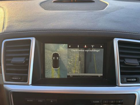 Used 2016 Mercedes-Benz GL 550 GL 550 4MATIC Sport Utility 4D image 42