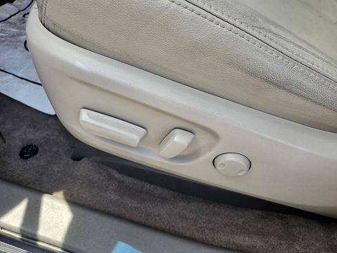 Used 2014 Toyota Sienna XLE w/ Entertainment Package FWD image 13