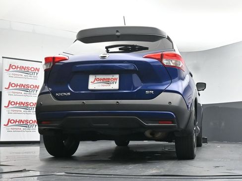 Used 2020 Nissan Kicks SR w/ SR Premium Package FWD image 37