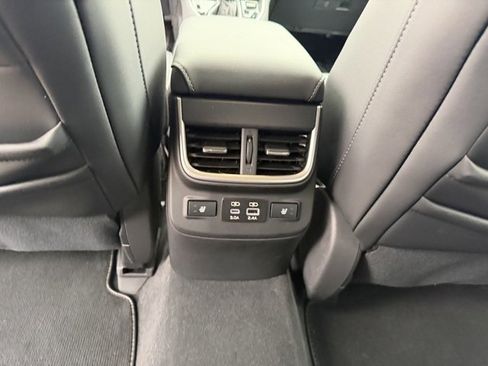 Used 2025 Subaru Outback Touring XT image 13