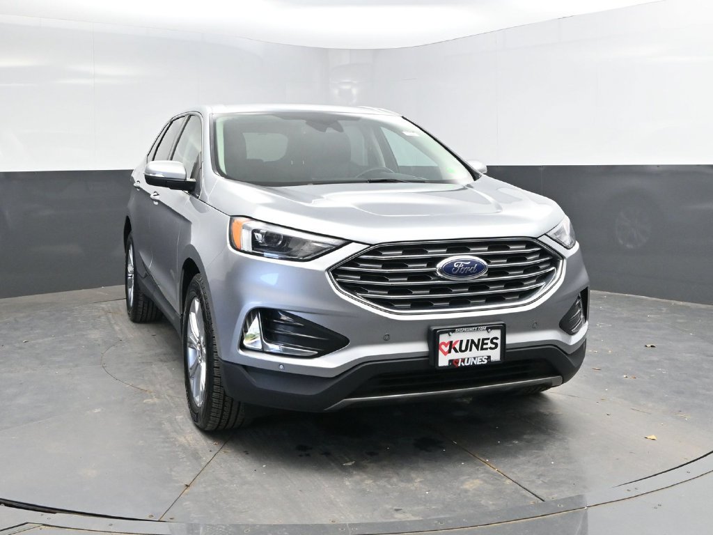 Used 2024 Ford Edge Titanium AWD/4WD image 2