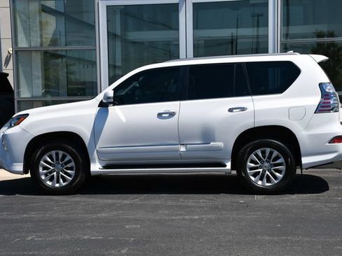Used 2018 Lexus GX 460 Premium w/ Premium Package AWD/4WD image 11
