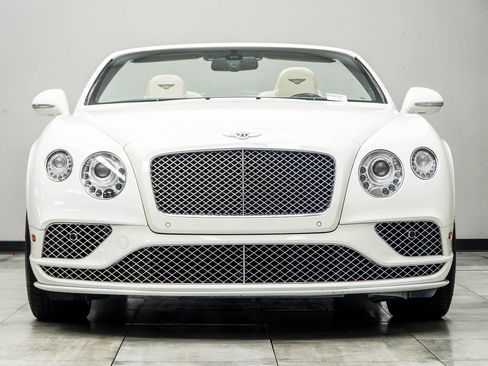 Used 2017 Bentley Continental GT image 9