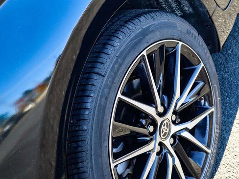 Used 2024 Toyota Camry SE image 40