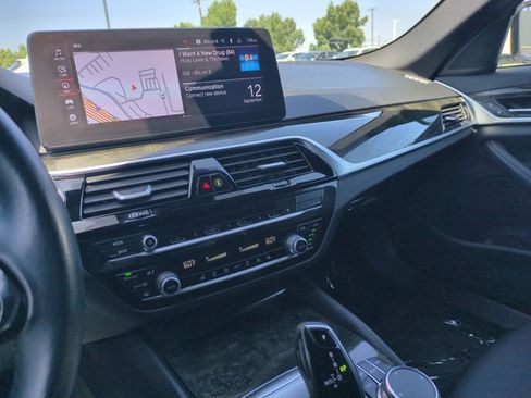 Used 2023 BMW 530i RWD image 15