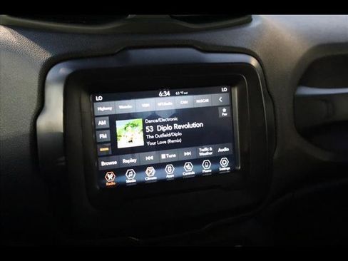 Used 2019 Jeep Renegade Trailhawk w/ Cold Weather Group II image 15