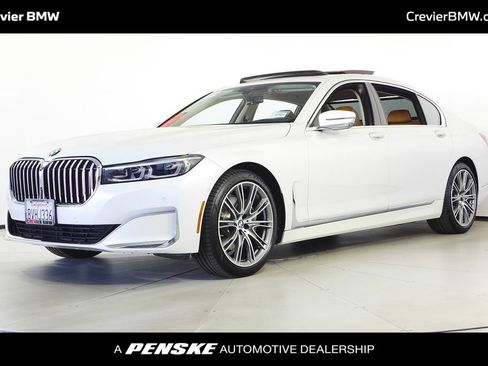 Used 2022 BMW 740i w/ Premium Package image 1