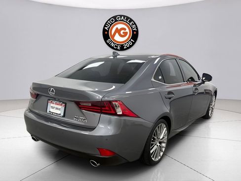 Used 2016 Lexus IS 200t RWD image 3