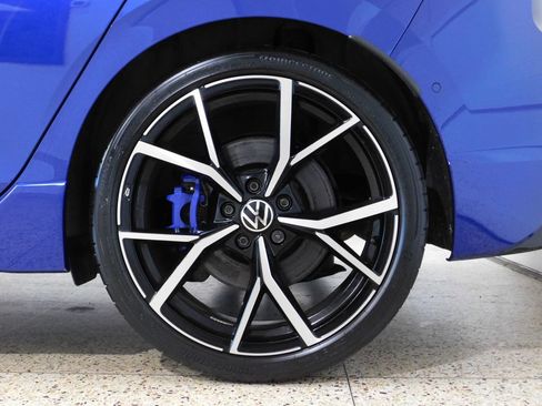 Used 2024 Volkswagen Golf R AWD/4WD image 74