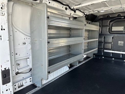 Used 2019 Ford Transit 250 130 Low Roof RWD image 18