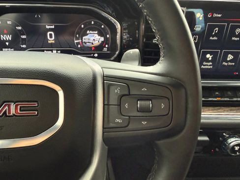 Used 2024 GMC Sierra 1500 Elevation w/ LPO, Elevation Black Package image 27