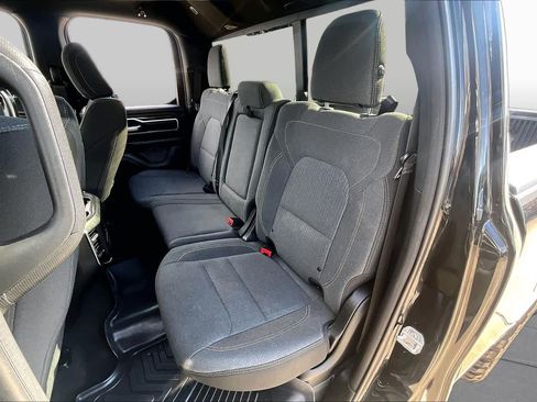 Used 2019 RAM 1500 Big Horn AWD/4WD image 21