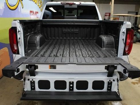 New 2026 GMC Sierra 1500 Denali w/ Technology Package AWD/4WD image 6
