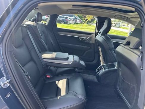 Used 2023 Volvo S90 B6 Ultimate w/ Lounge Package AWD/4WD image 24