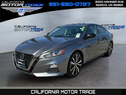 Used 2020 Nissan Altima 2.5 SR FWD image 1