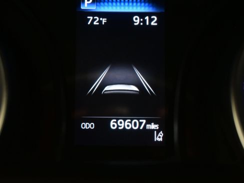 Used 2022 Toyota Camry LE FWD image 23