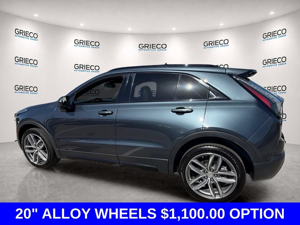 Used 2019 Cadillac XT4 Sport w/ Cold Weather Package FWD image 5