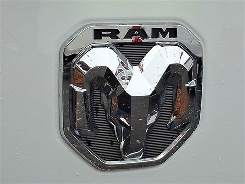 Used 2023 RAM 2500 Big Horn w/ Level 1 Equipment Group image 30