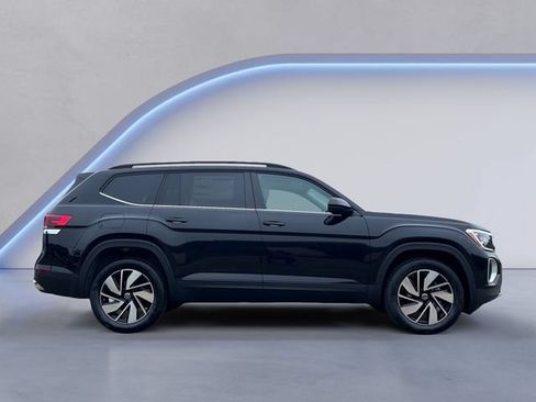 New 2026 Volkswagen Atlas SE FWD image 4