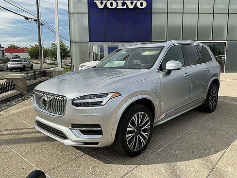 Used 2021 Volvo XC90 T8 Inscription Expression w/ Climate Package AWD/4WD image 3