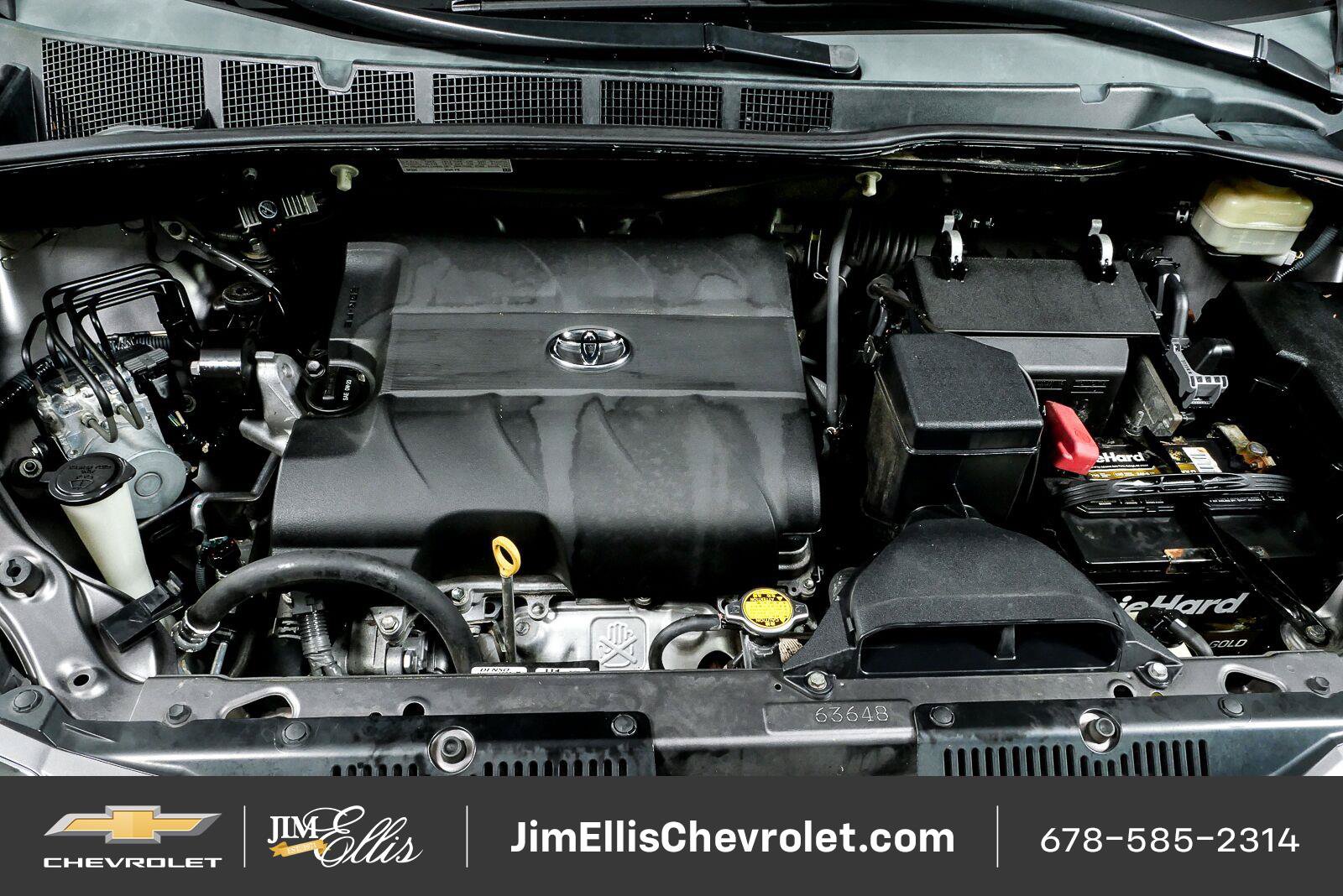 Used 2016 Toyota Sienna XLE FWD image 35