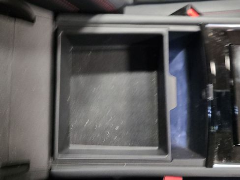 Used 2024 Chevrolet Traverse RS image 21